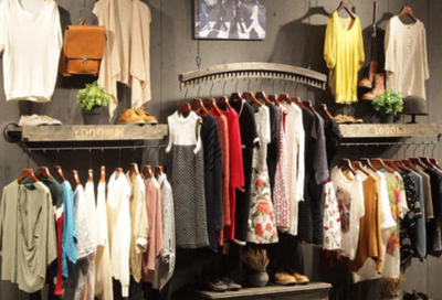 ### 服裝百貨大超市加盟:雙贏機(jī)遇,共創(chuàng)財富藍(lán)海 -- 您的創(chuàng)業(yè)黃金選擇