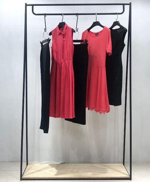 【品牌折扣女裝經典連衣裙貨尾貨批發今日特價】-