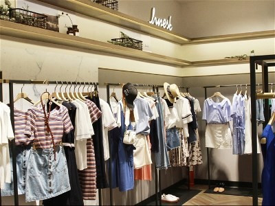 零經驗開品牌折扣店，如何避開服裝輔料銷售虧損陷阱？